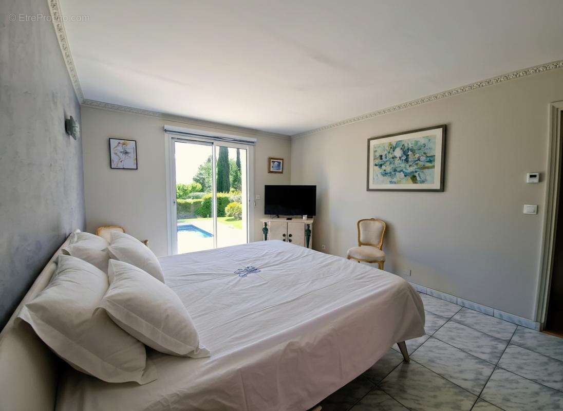 Maison à ALTHEN-DES-PALUDS