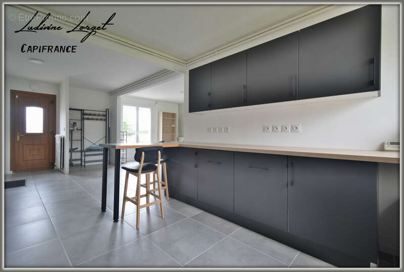 Maison à NEUILLY-SAINT-FRONT