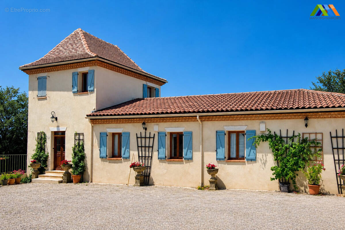 Maison à MONLEZUN