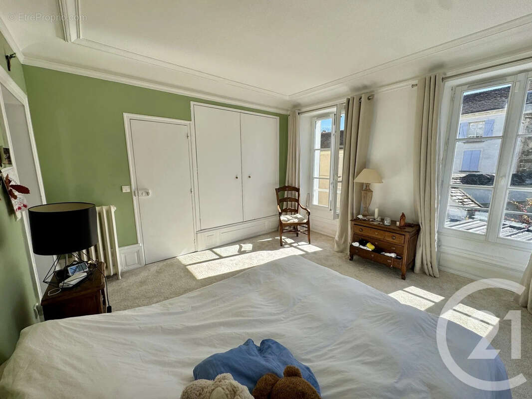 Maison 293 m² à Fontainebleau  - photo 19