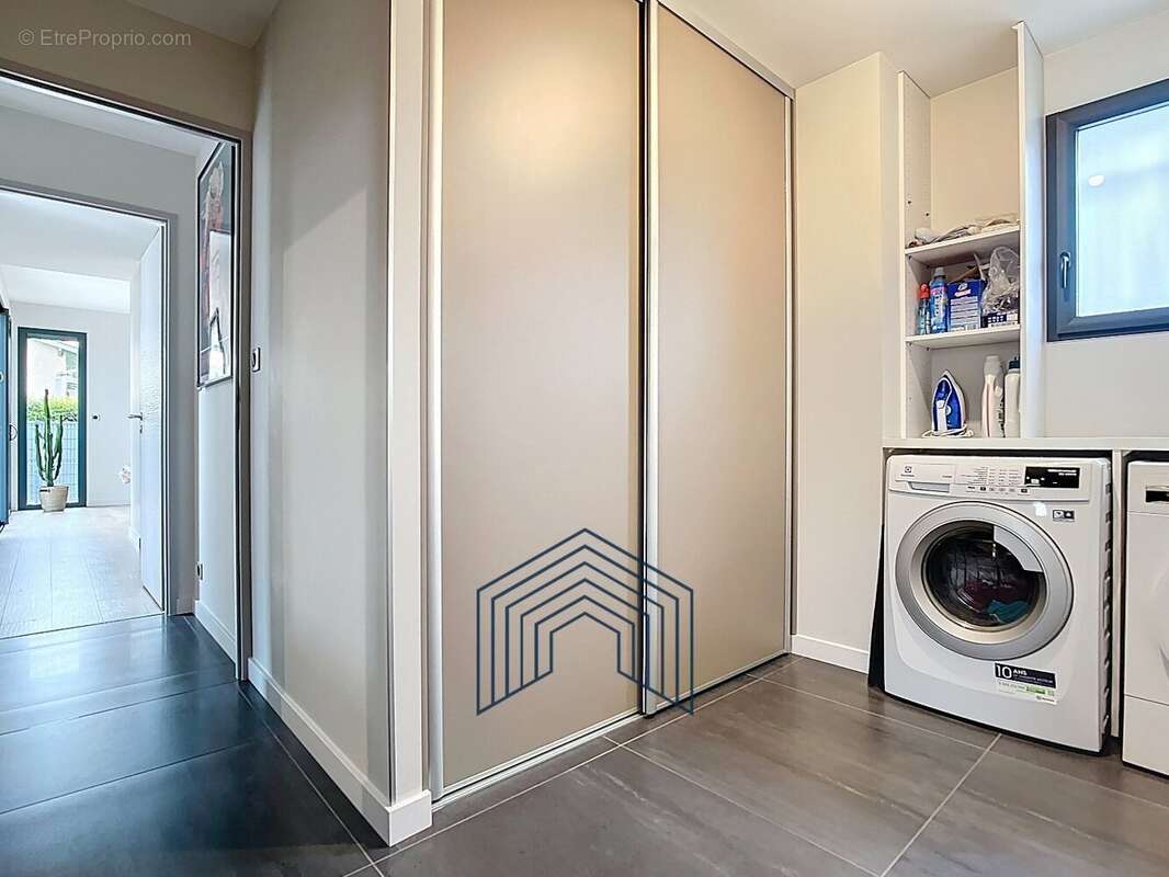 Maison à SAINT-SULPICE