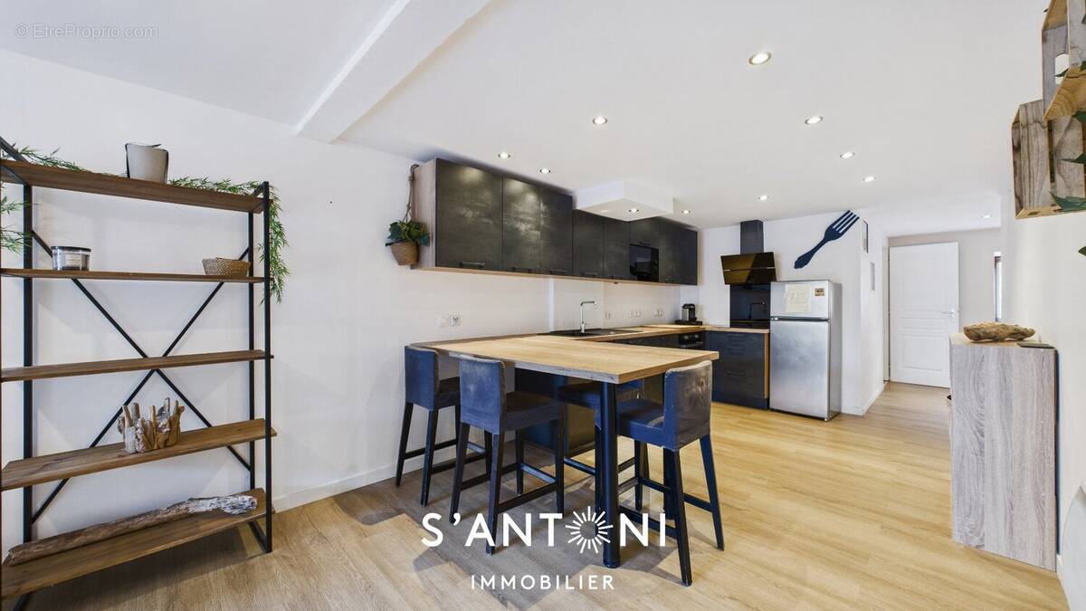 Appartement à BESSAN