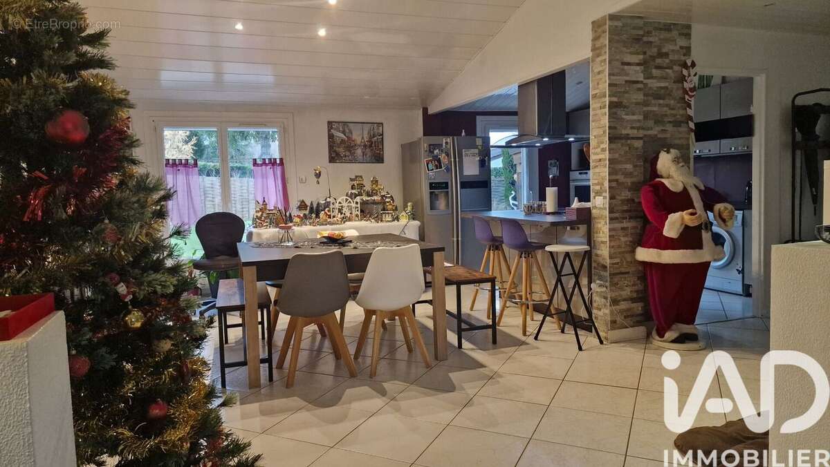 Photo 5 - Maison à LESIGNY
