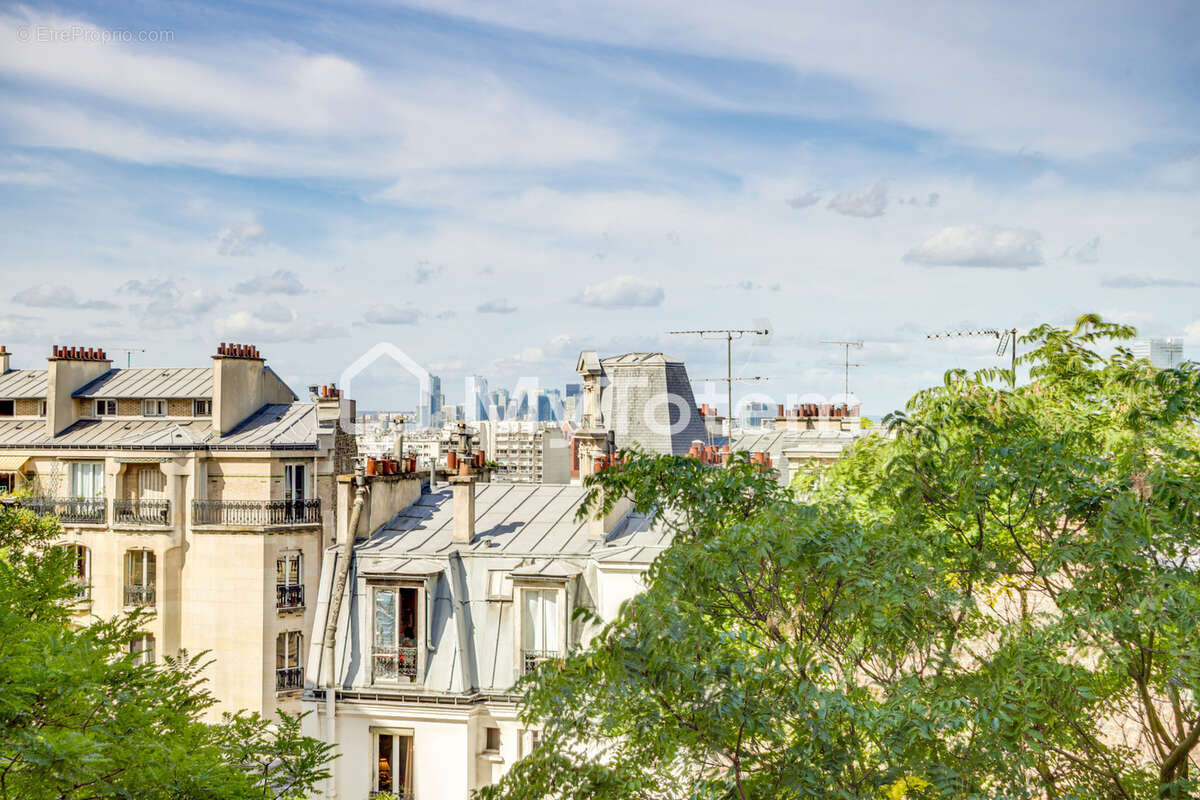 Appartement à PARIS-18E