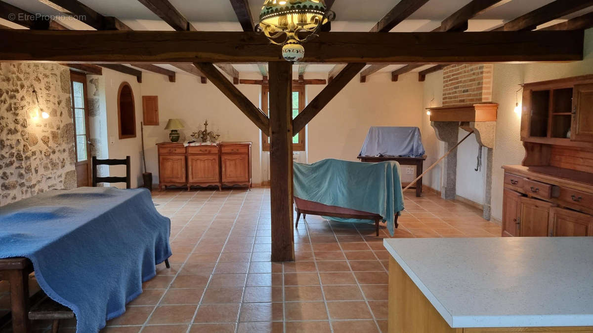 20240926_151152 - Maison à LE BOURDEIX