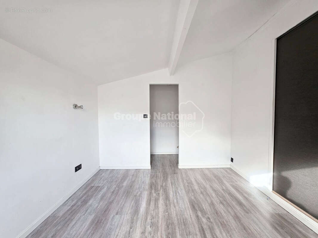 Maison à SAINT-MARTIN-DE-CRAU