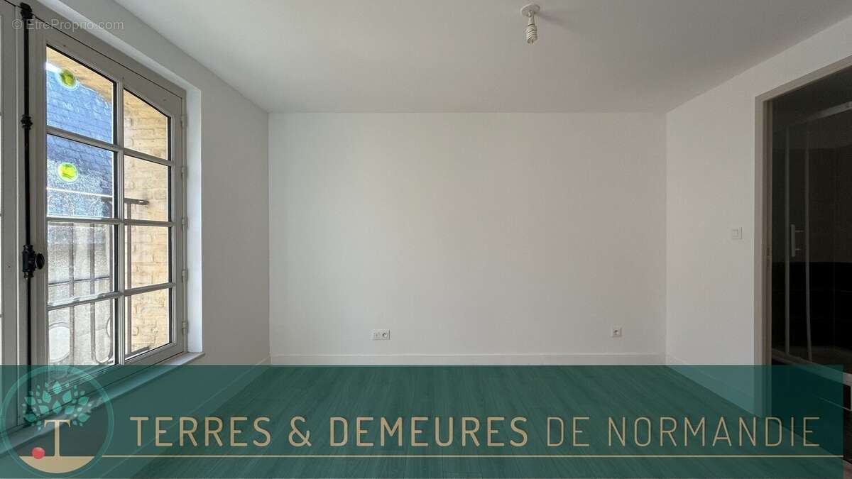 Appartement en Duplex de 63,18 m² situé au coeur du centre-ville de Dieppe, proche de la plage et du port, en Normandie - photo 4
