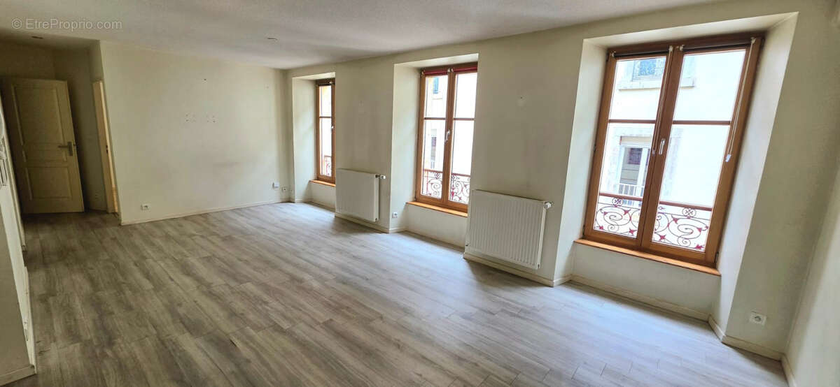 Appartement à MORTEAU
