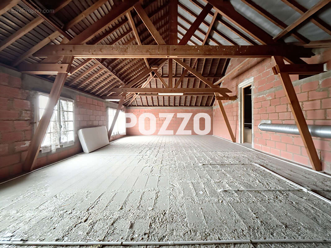 Commerce à SAINT-SAUVEUR-LENDELIN