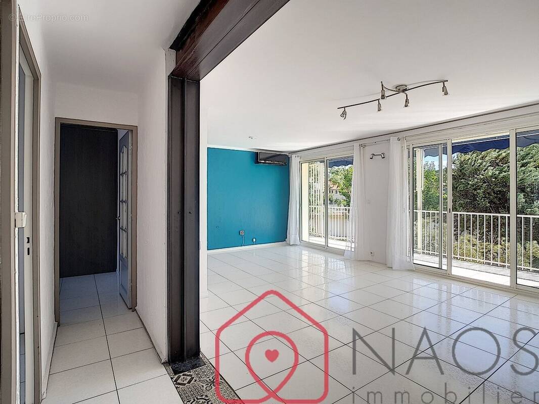 Photo Appartement à Frejus au prix de 299 000€
