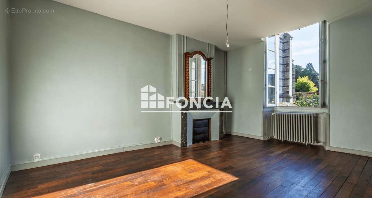 Appartement à OLORON-SAINTE-MARIE