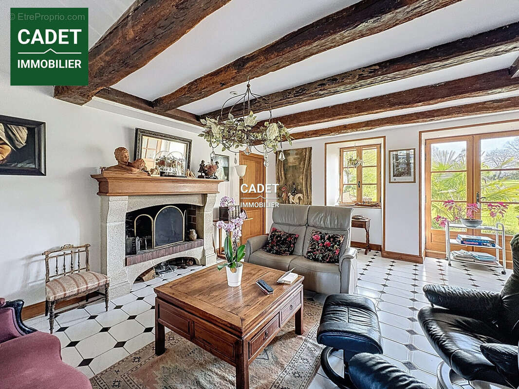 Maison à LA HAYE-PESNEL