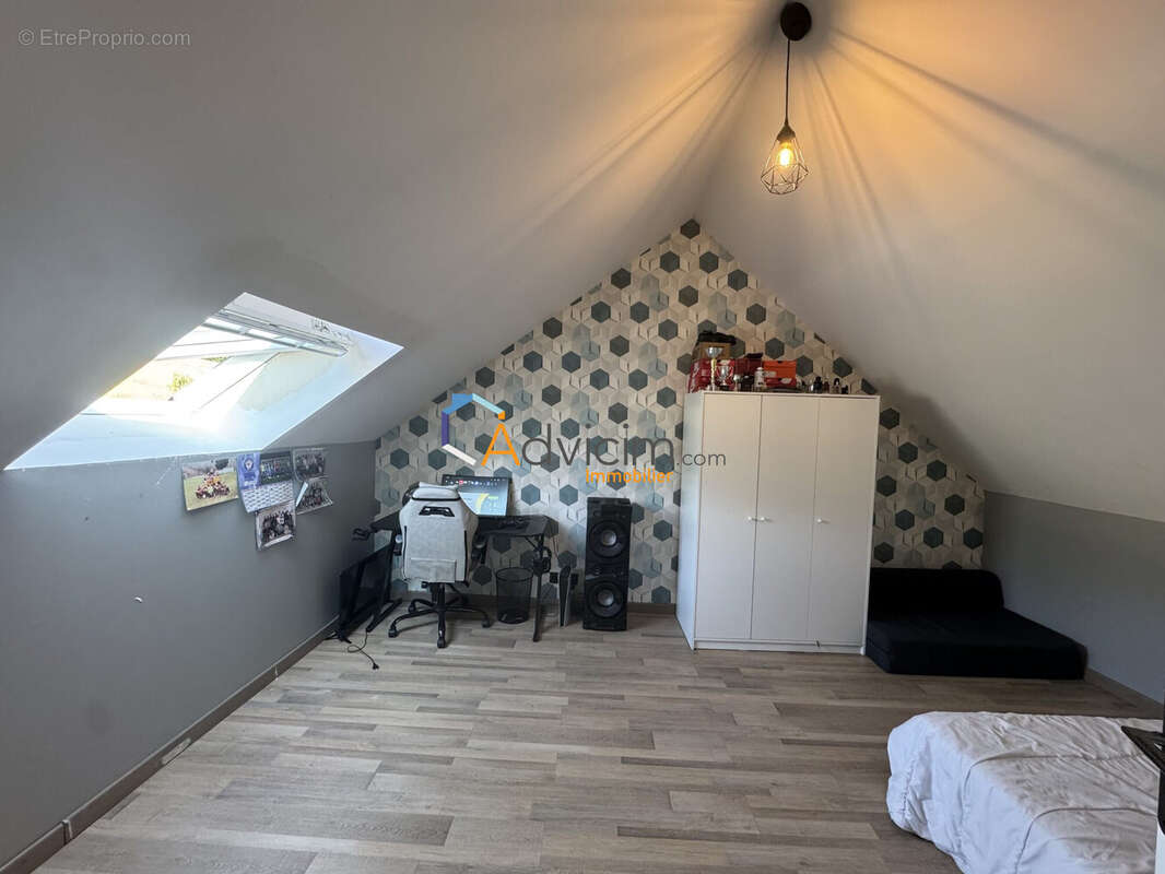 Maison 176 m² à Brumetz  - photo 7