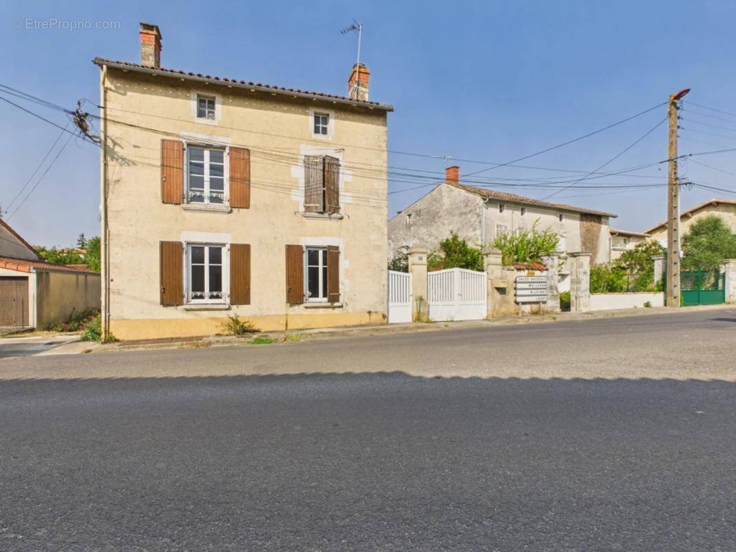 Maison de village à rénover - photo 1