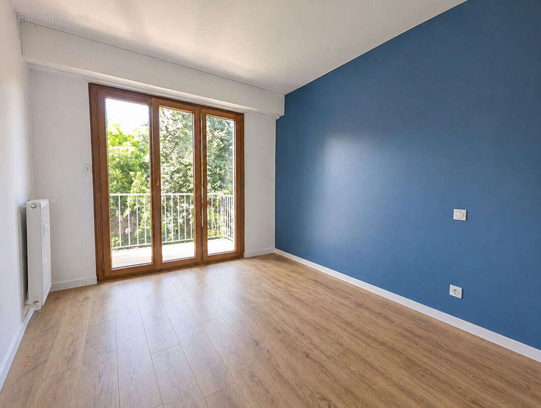 Appartement à FONTENAY-SOUS-BOIS
