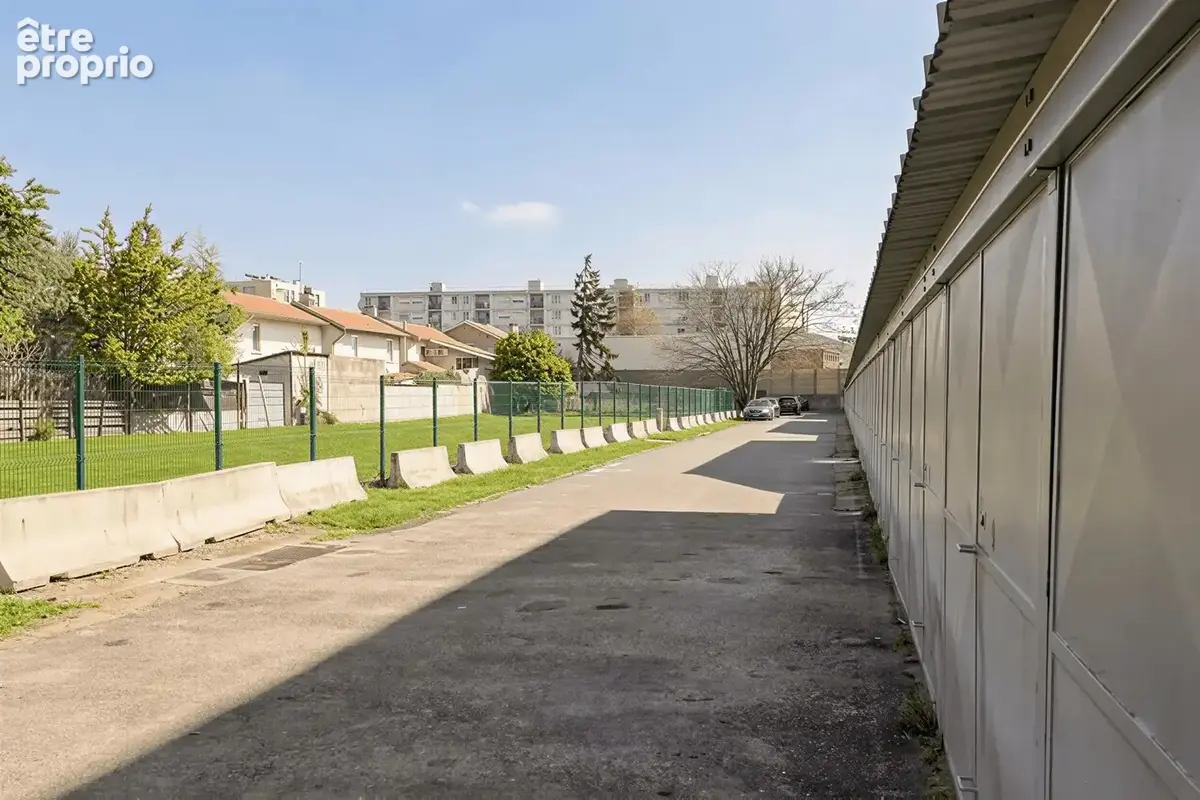 Lot de 50 garages en parfait état - photo 3