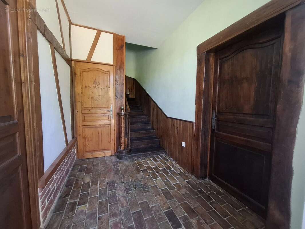 Grande maison familiale de 300 m² - photo 4