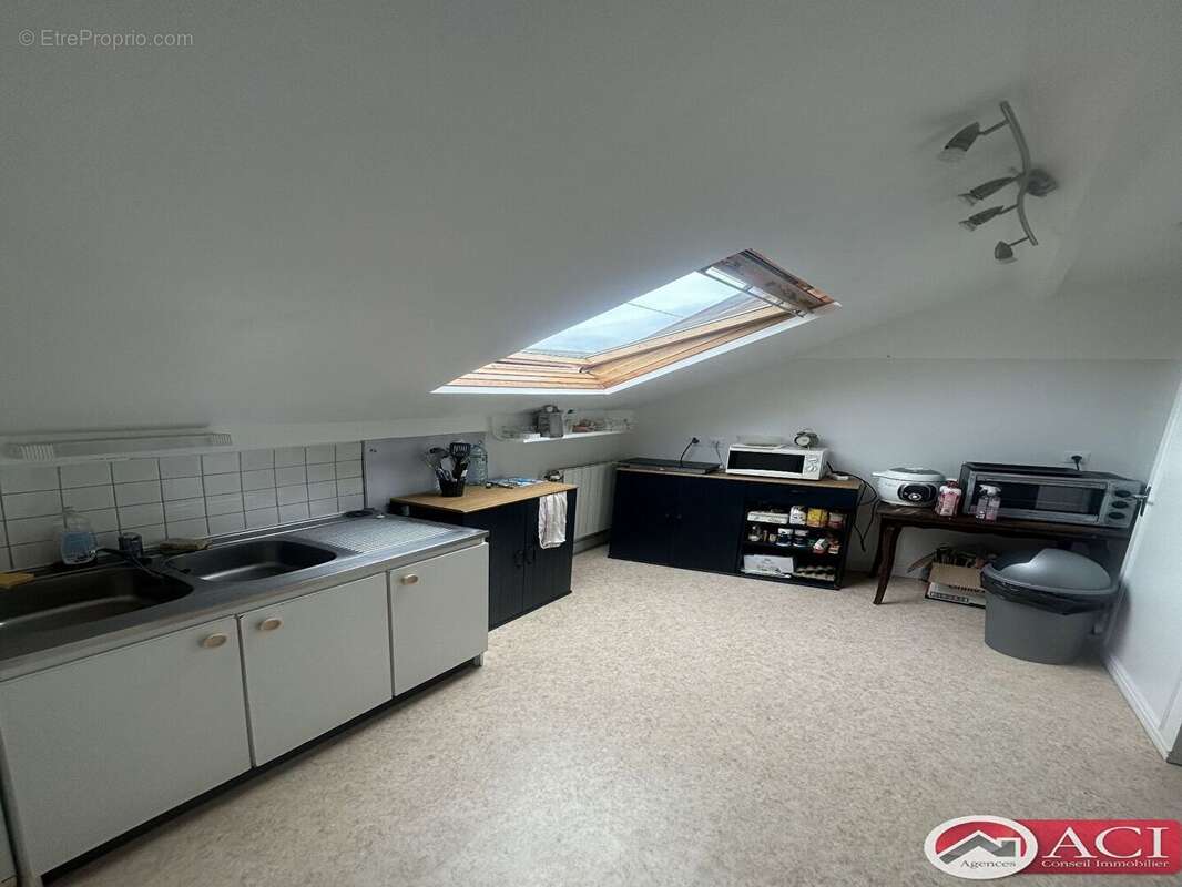 Bornel gare sur place , Immeuble de 4 appartements - photo 3