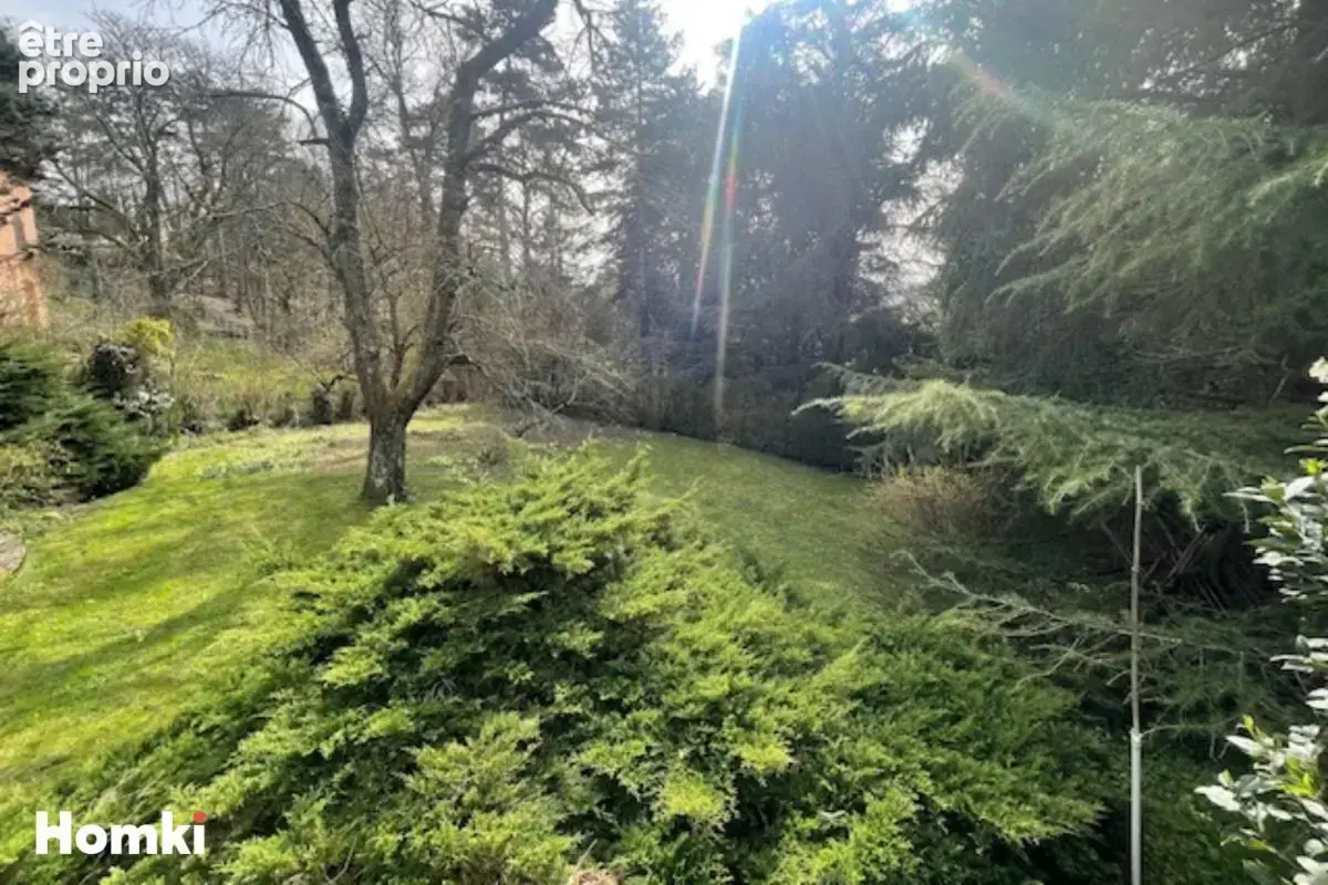 Terrain de 749 m² à Charbonnières-les-Bains 69260, Rue Benoît Bennier - photo 2