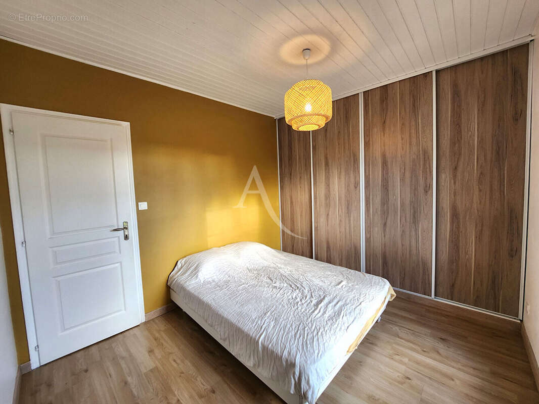 Maison à LA CHAPELLE-ACHARD