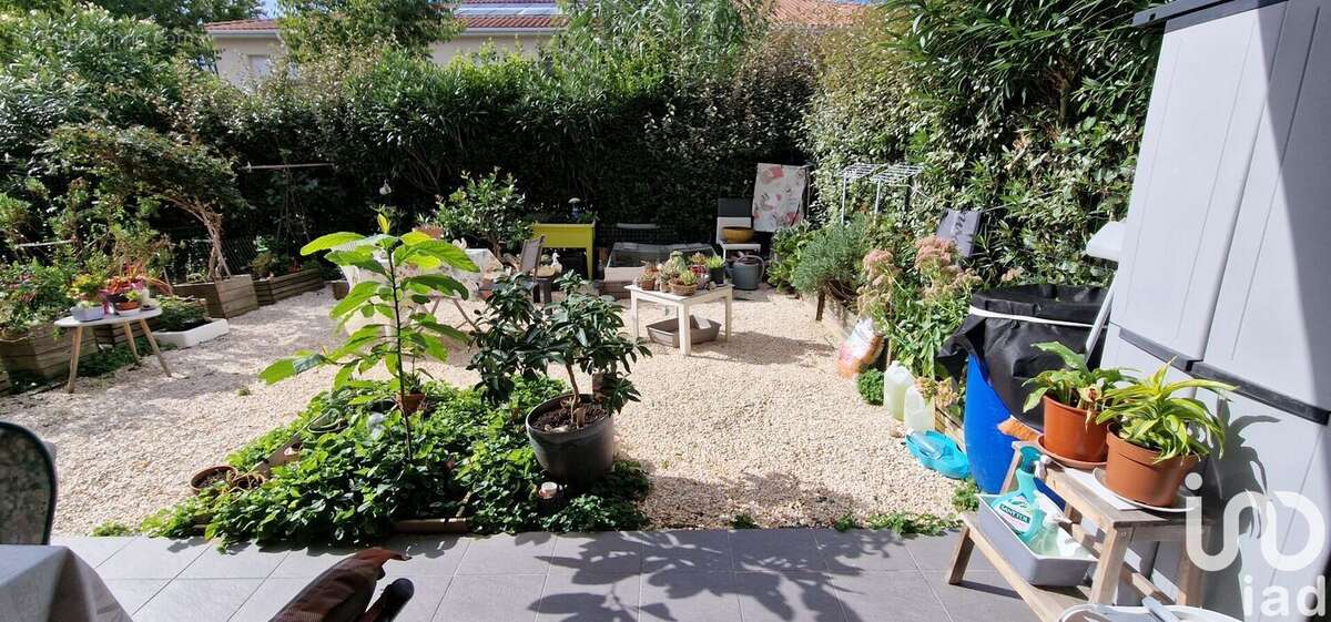 Photo 2 - Appartement à LE BEAUSSET