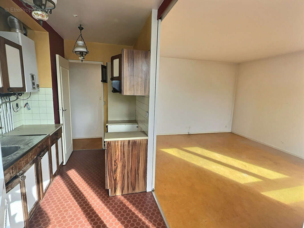 Appartement à IVRY-SUR-SEINE