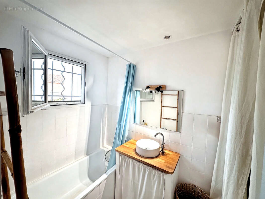 Maison à LA LONDE-LES-MAURES