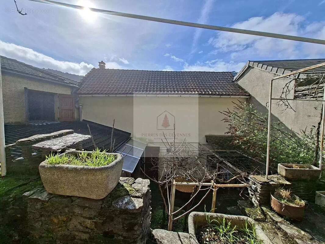 Maison à SAINT-PRIVAT-DE-VALLONGUE