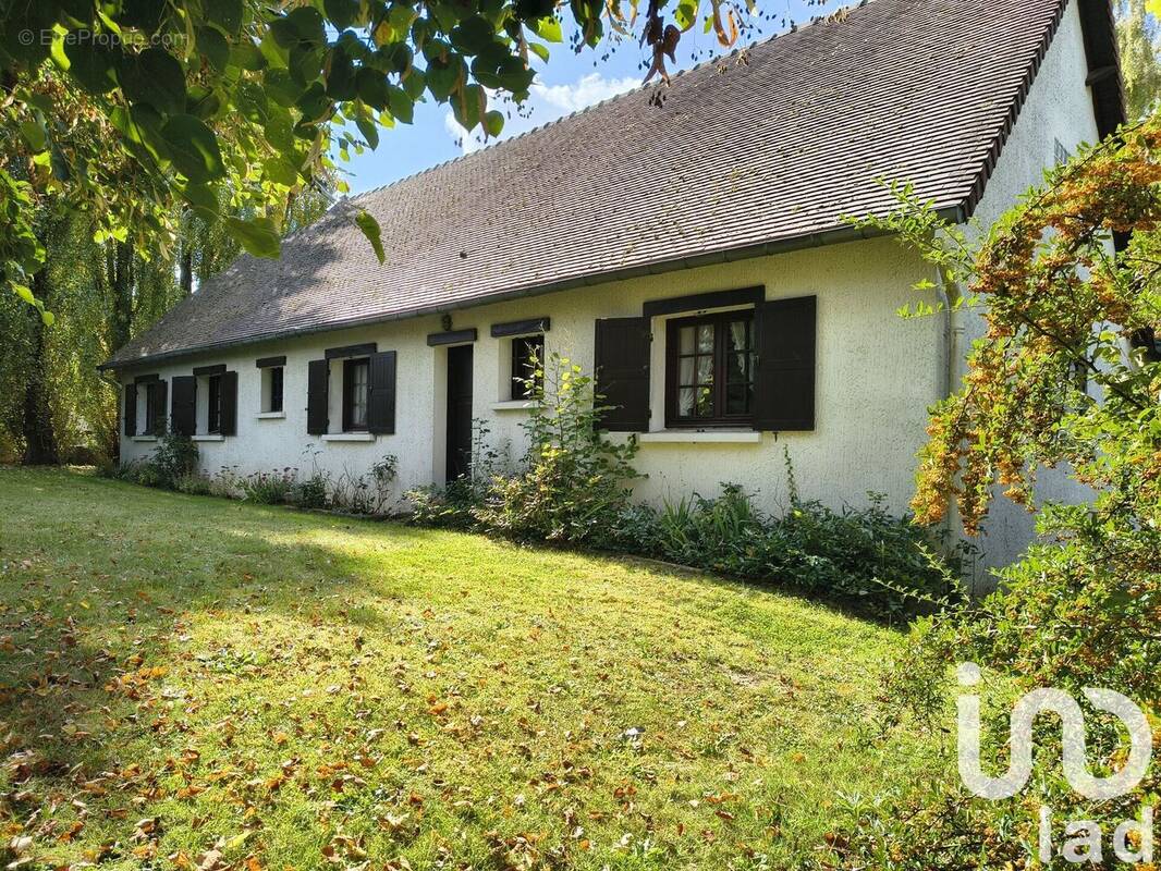 Photo 1 - Maison à LONGVILLIERS