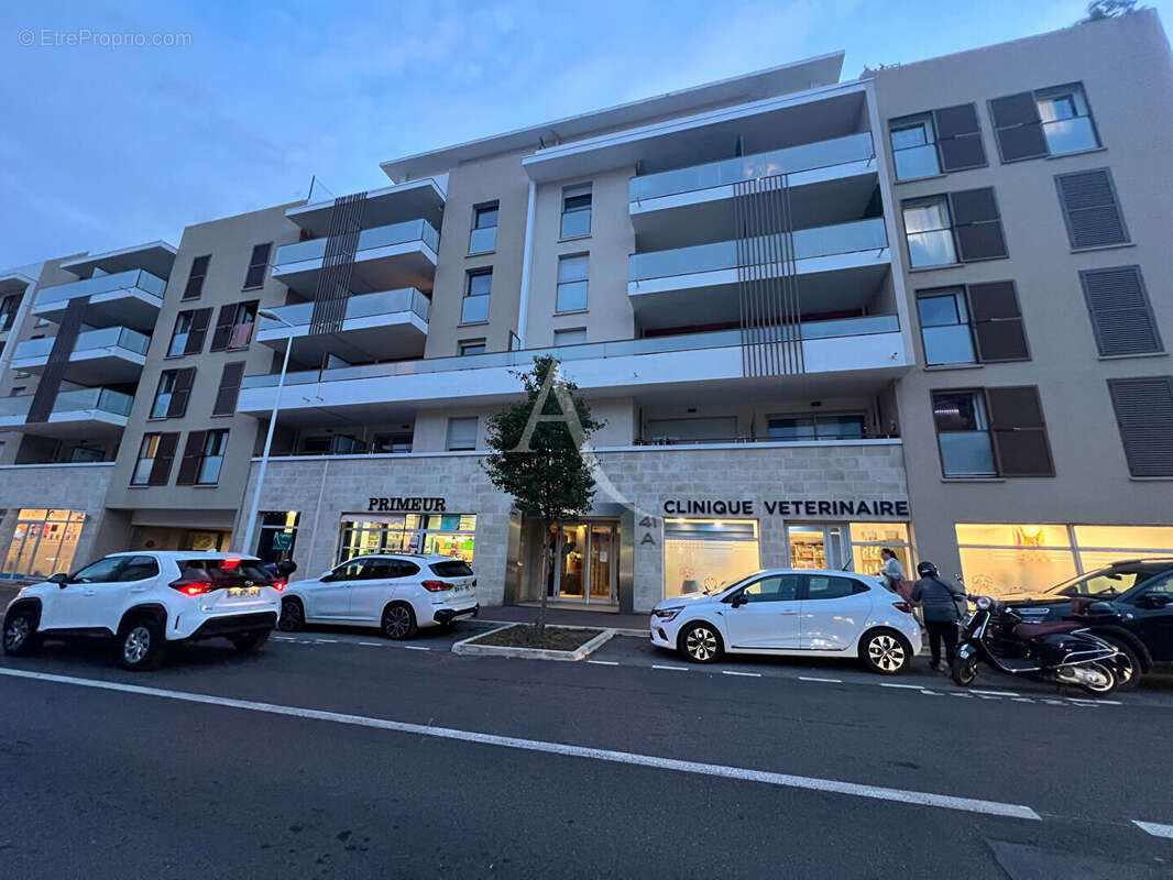 Commerce à CAGNES-SUR-MER