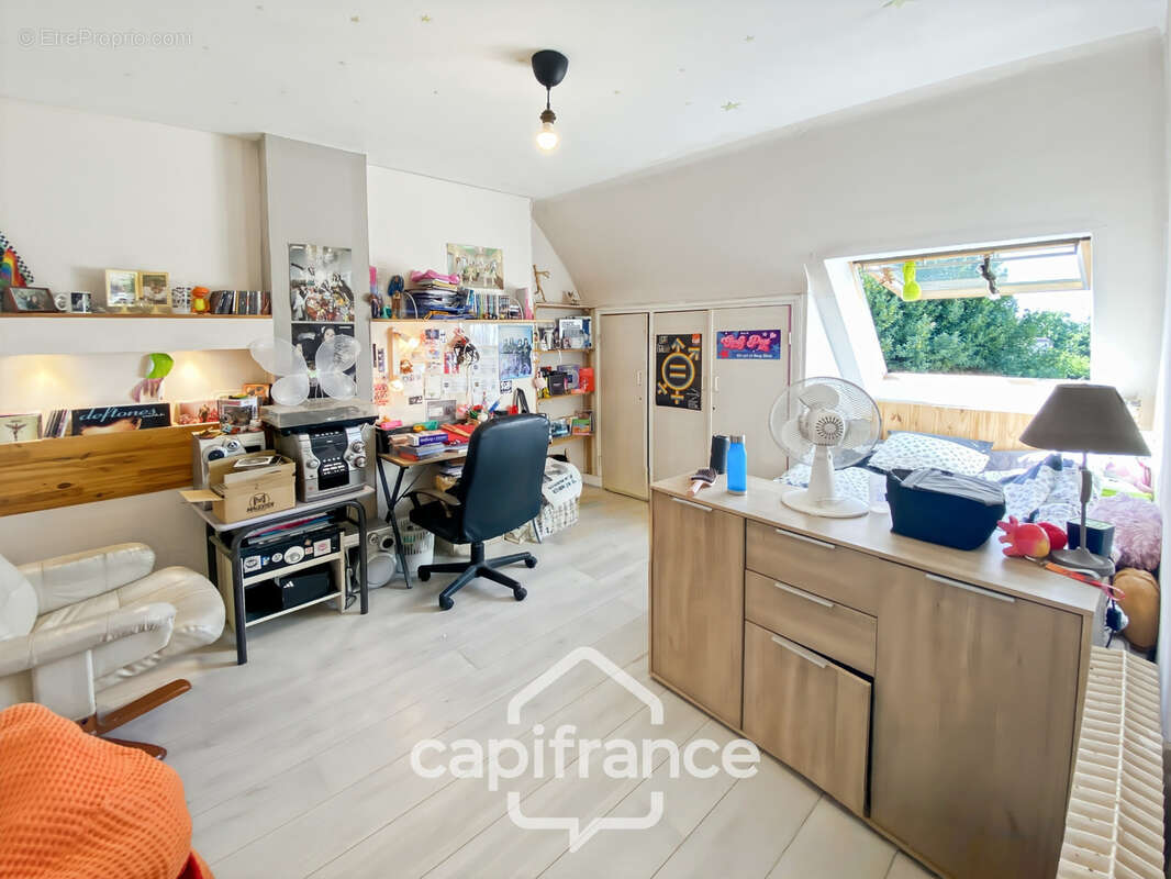 À vendre loperhet (29470) - maison individuelle type f5 - 4 chambres - centre-bourg - terrain 774 m² - photo 7