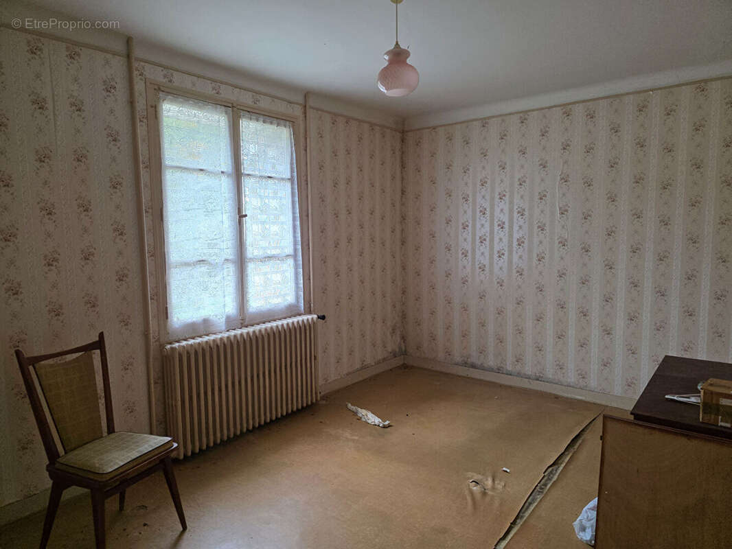 Maison à TOURNON-SAINT-PIERRE