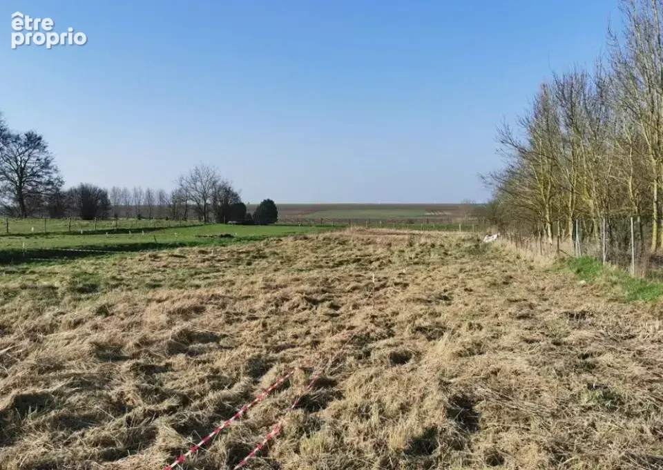 Terrain à LAGNICOURT-MARCEL