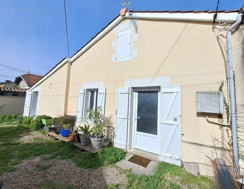 Maison à ANGLADE