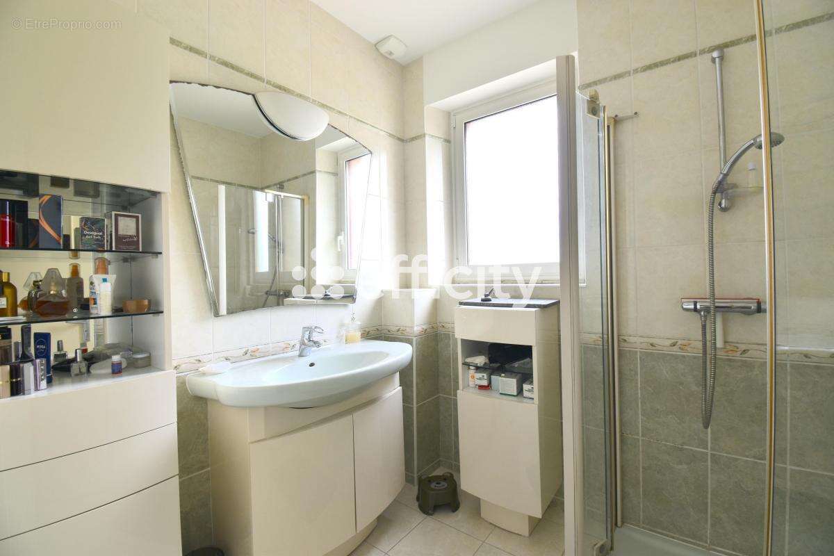 Maison à VAL-D&#039;IZE