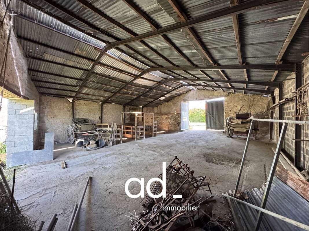 Terrain à DOMPIERRE-SUR-MER