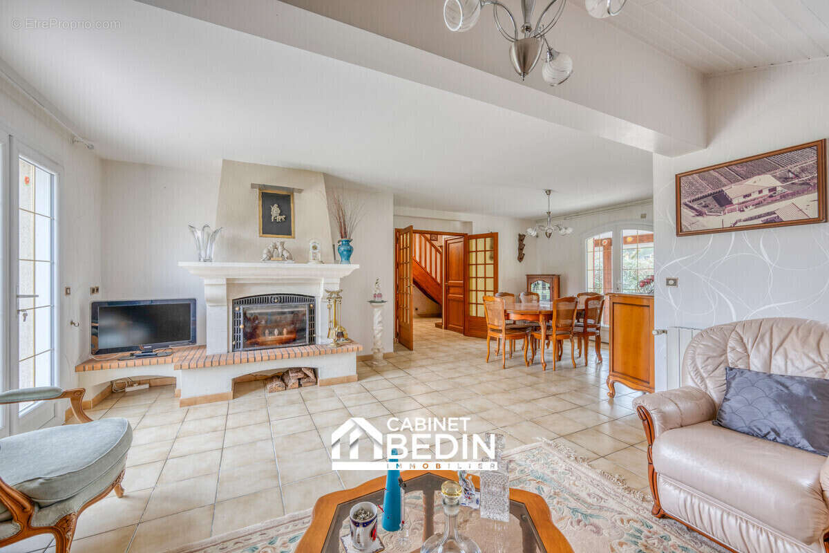 Maison 135 m² à Le Taillan-Medoc  - photo 8