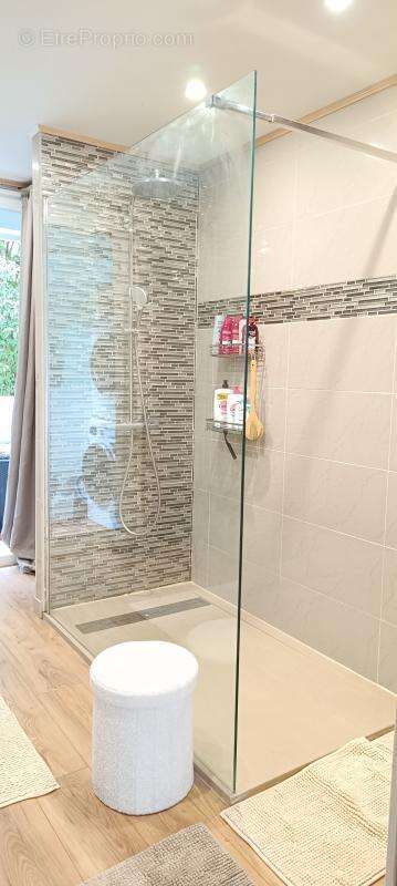 Appartement à SIX-FOURS-LES-PLAGES