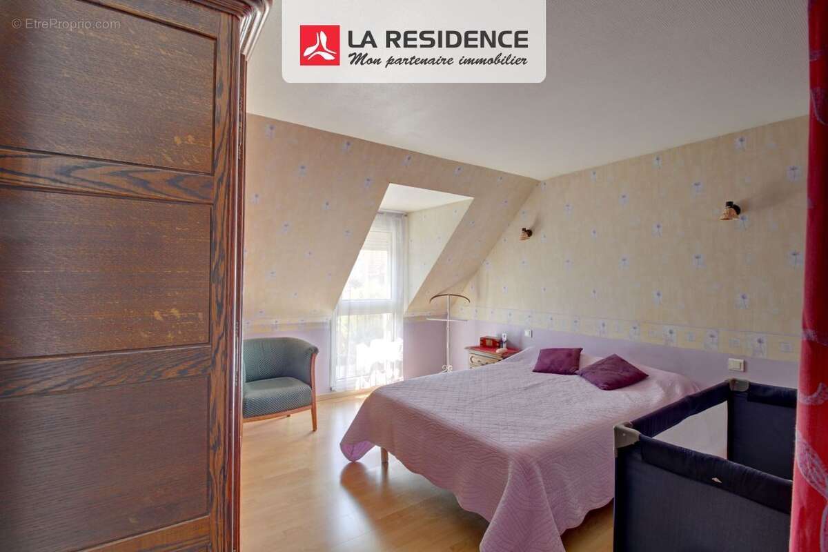 Maison à LES MUREAUX