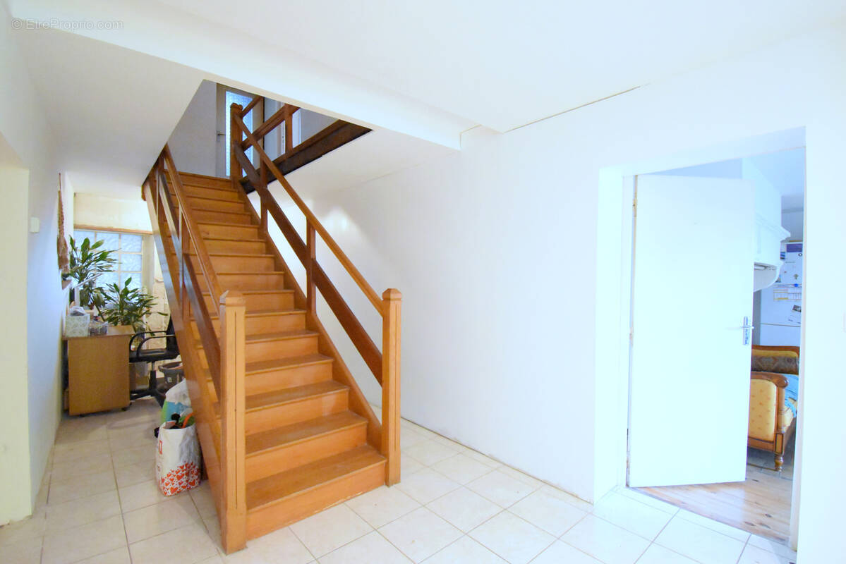 Maison à VANNES-LE-CHATEL