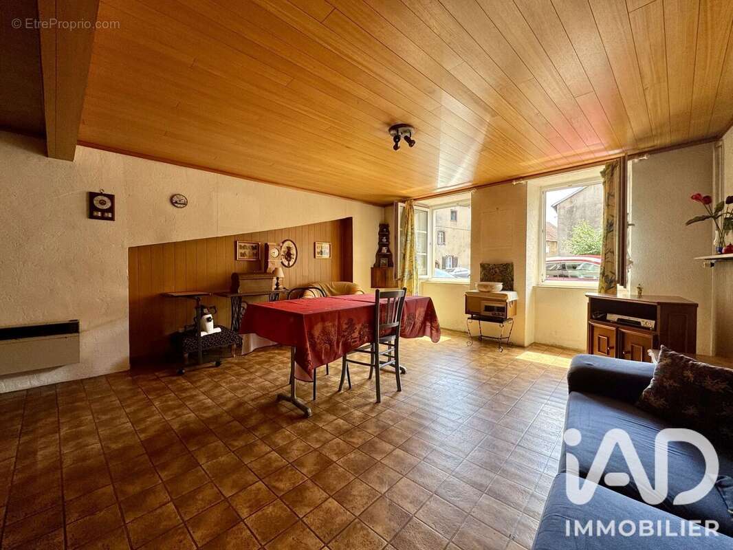 Maison 228 m² à Fenetrange  - photo 4