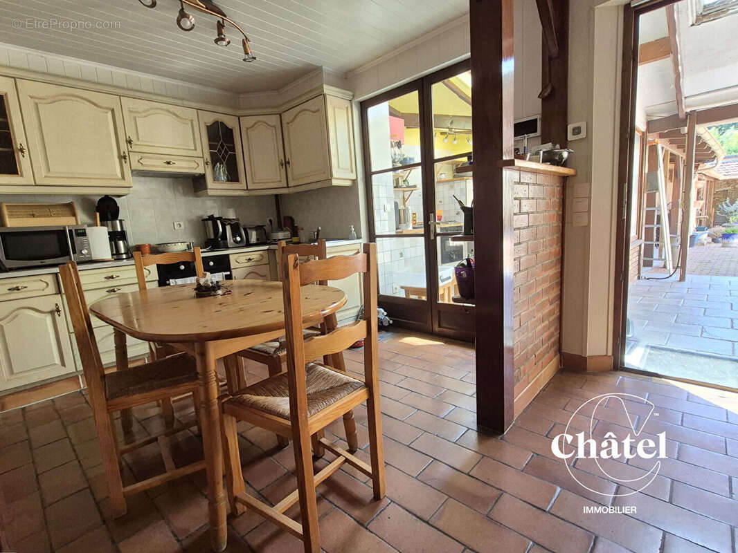 Maison à SAINT-VAAST-LES-MELLO