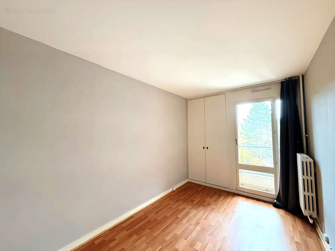 Appartement à JOUY-EN-JOSAS