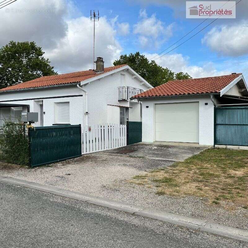 Maison à EAUNES