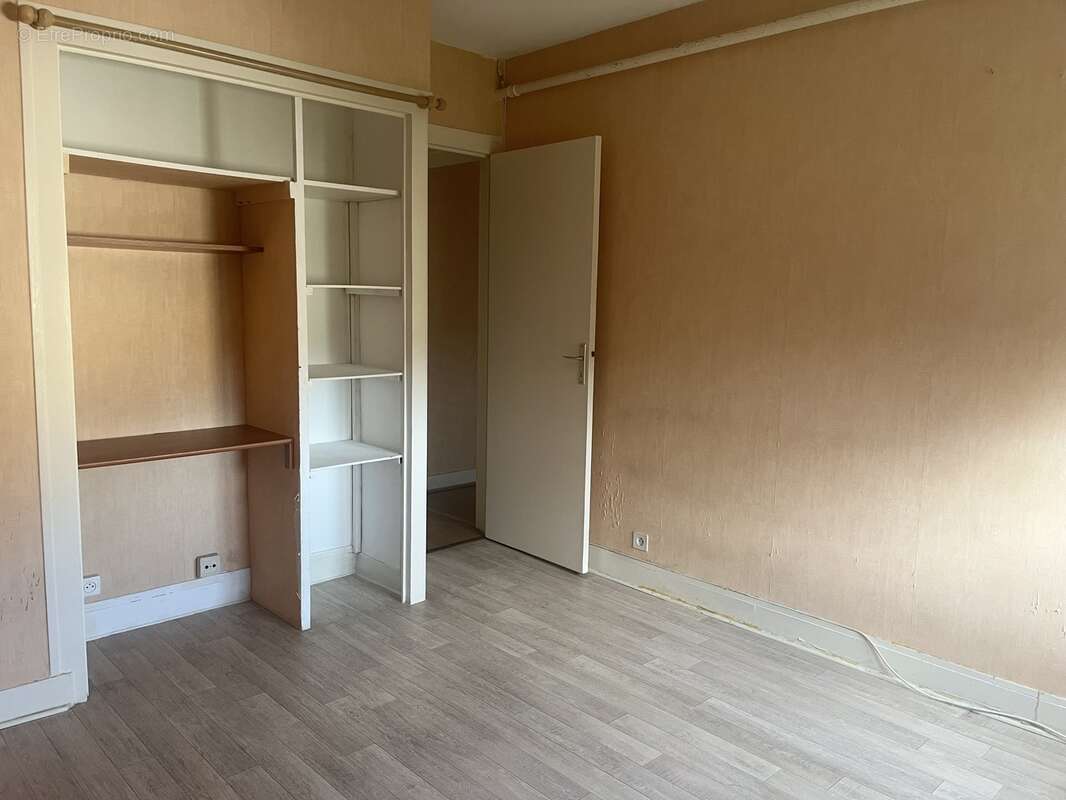 Appartement à SAINT-ASTIER