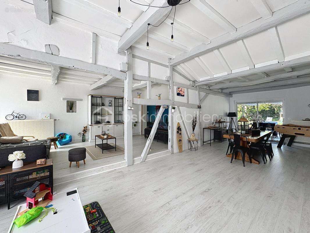 Maison à PONTAILLER-SUR-SAONE