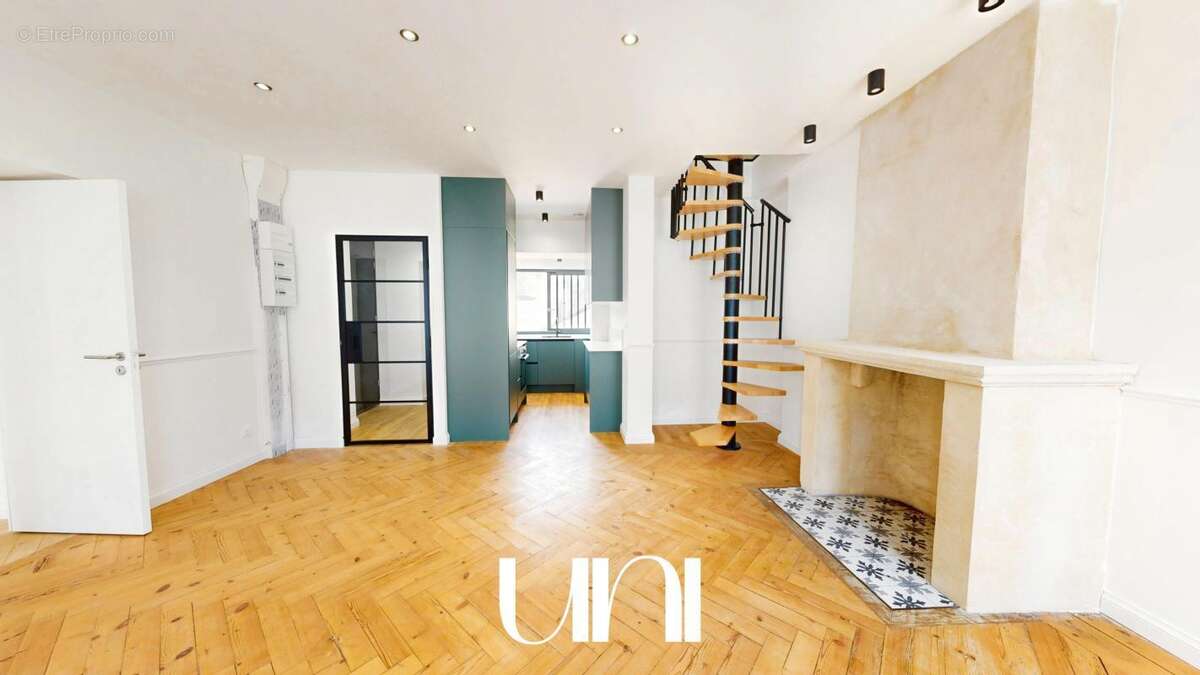 Duplex 3 pièces entièrement rénové avec place de parking - Bayeux - photo 7