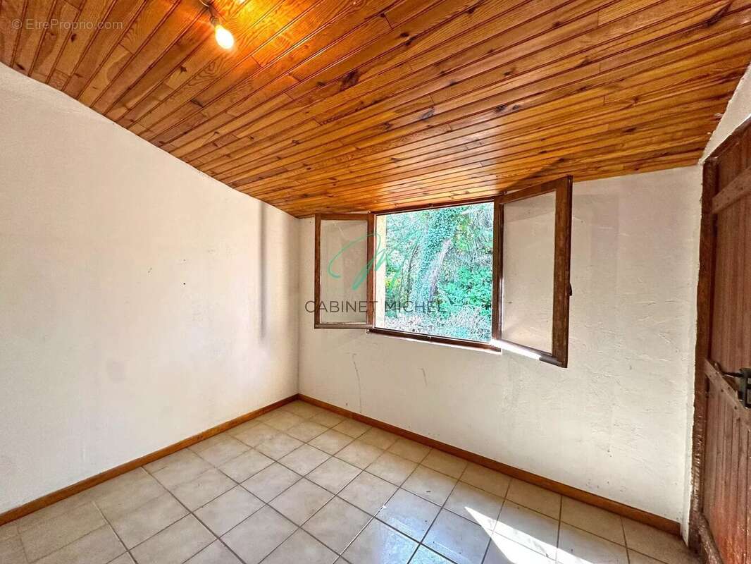 Maison à ROQUEFORT-LES-PINS