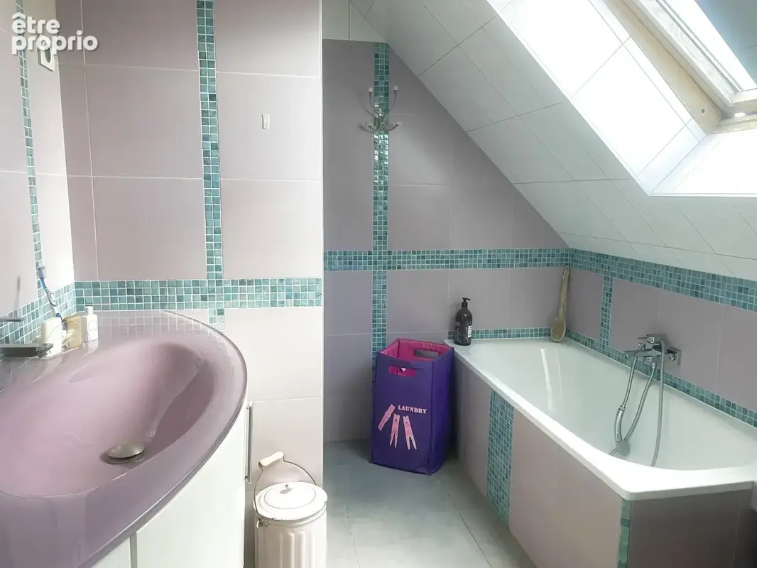 Une EXCLUSIVITÉ Capron Immobilier ! Maison 3 chambres avec grand terrain et dépendances - photo 16