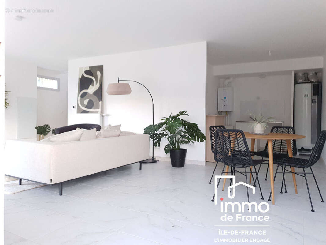 Appartement à ROSNY-SOUS-BOIS